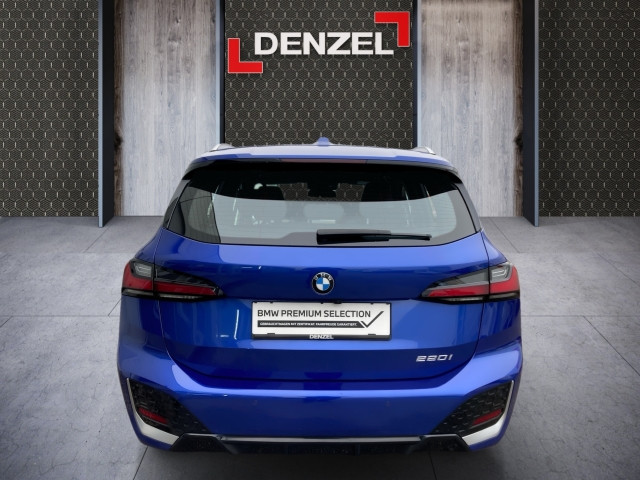 Bild 10: BMW 220i Active Tourer 48V Aut.