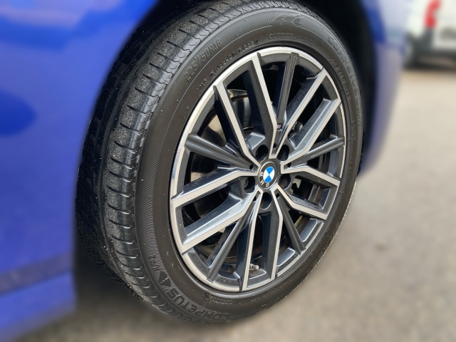 Bild 4: BMW 220i Active Tourer 48V Aut.