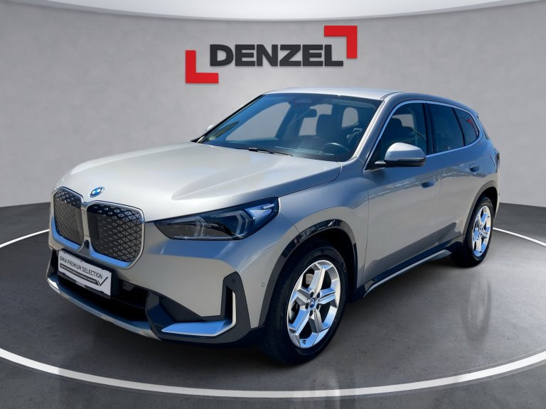 Bild 0: BMW iX1 eDrive20 U11