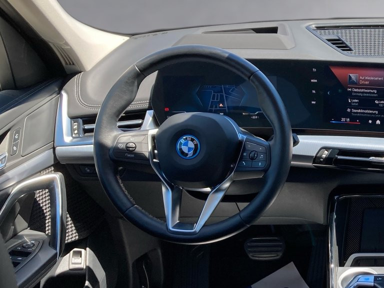 Bild 9: BMW iX1 eDrive20 U11