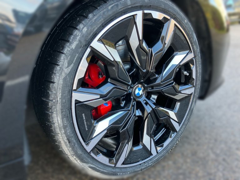 Bild 4: BMW 520d xDrive Limousine G60 B47