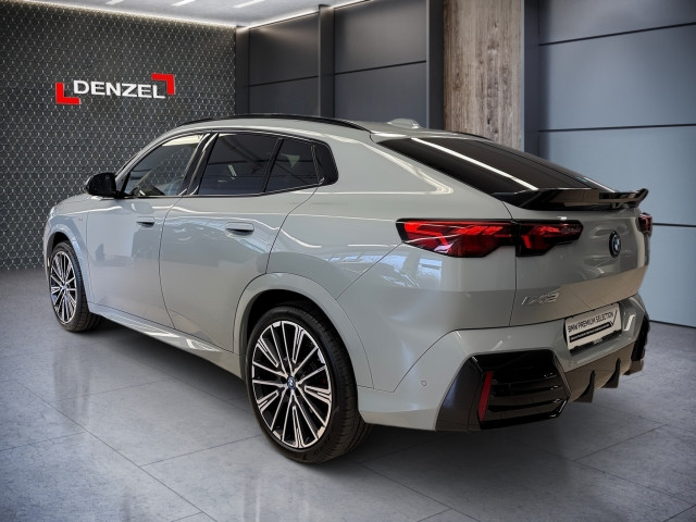 Bild 2: BMW iX2 xDrive30 U10 XE2