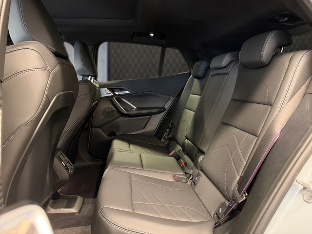 Bild 8: BMW iX2 xDrive30 U10 XE2