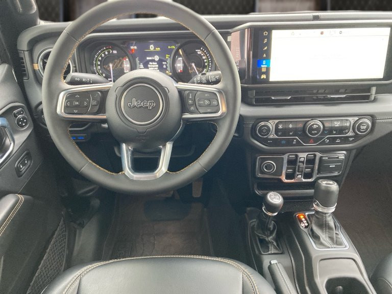 Bild 6: Jeep Wrangler Sahara 2.0 PHEV 380 PS AT 4xe