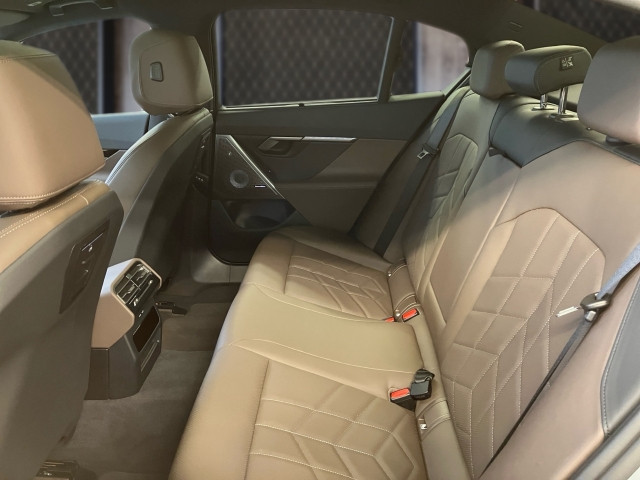 Bild 8: BMW i5 eDrive40 Limousine G60 HAO