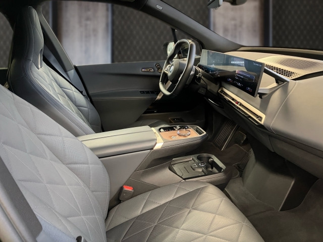 Bild 5: BMW PKW i-Serie iX xDrive50 I20XE2