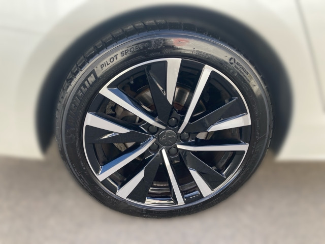 Bild 4: Peugeot 508 SW Hybrid 225 PH