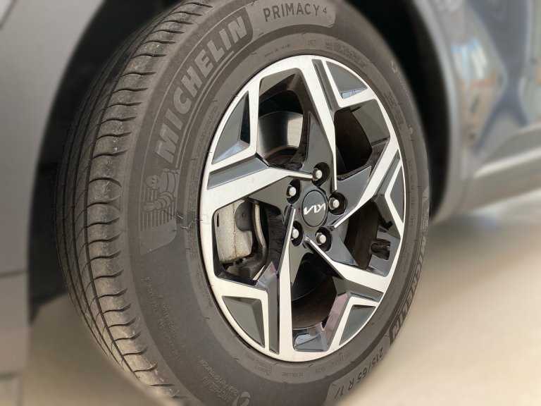 Bild 4: Kia SPORTAGE/SILBER/UVO/1.6/CRDI/48V/DCT7/136