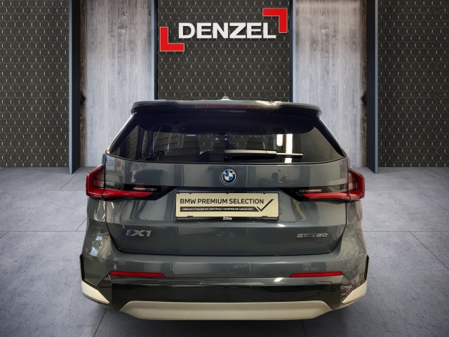Bild 10: BMW iX1 eDrive20 U11