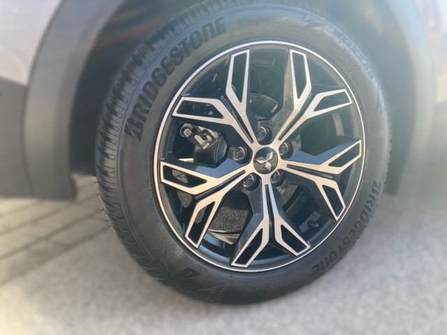 Bild 4: Mitsubishi Grandis 1,3 Petrol Intense S+C+T 26