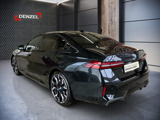 Bild 2: BMW 550e xDrive Limousine G60 XB1