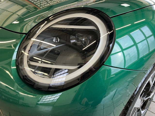 Bild 11: Mini Cooper SE J01