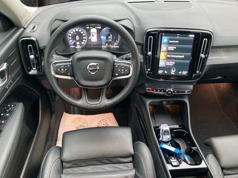 Bild 6: VOLVO PKW XC40 T4 Recharge PHEV