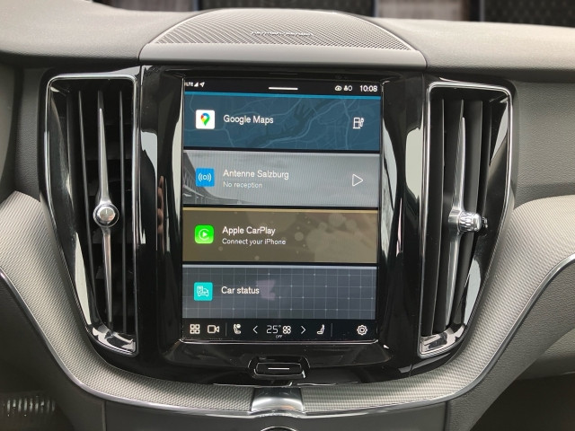 Bild 7: VOLVO PKW XC60 Plus, T6 Plug-in Hybrid, Elektrisch/Benzin, Dark