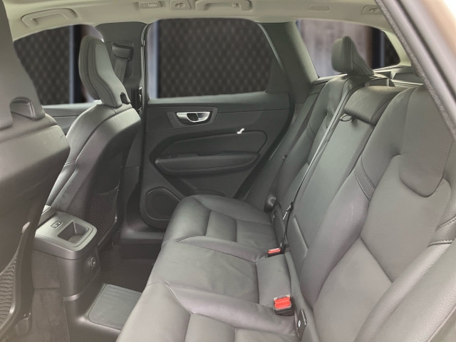 Bild 8: VOLVO PKW XC60 Plus, T6 Plug-in Hybrid, Elektrisch/Benzin, Dark