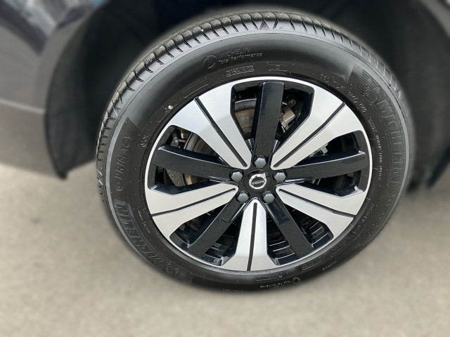 Bild 4: VOLVO PKW XC60 Plus, T6 Plug-in Hybrid, Elektrisch/Benzin, Dark