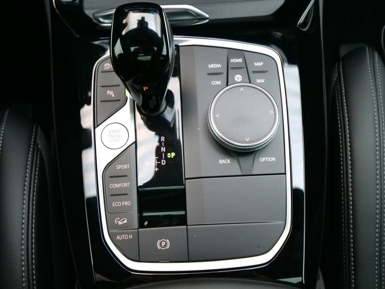 Bild 11: BMW X4 xDrive 20i Aut.