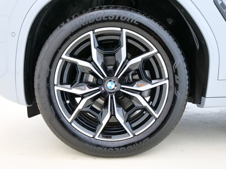 Bild 6: BMW X4 xDrive 20i Aut.