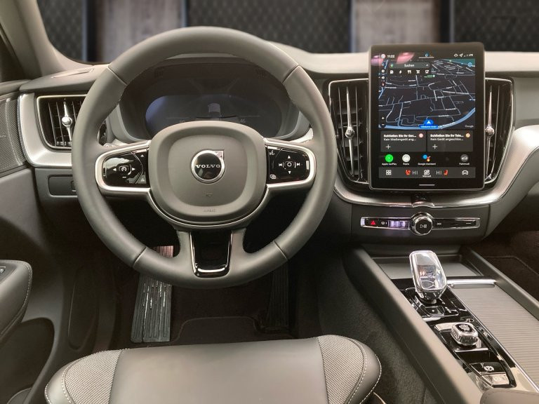 Bild 6: VOLVO PKW XC60 Black Edition P