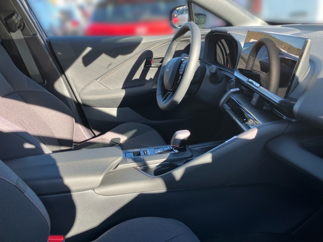 Bild 5: Toyota C-HR - 2,0 l Plugin 4x2  Active Drive CV