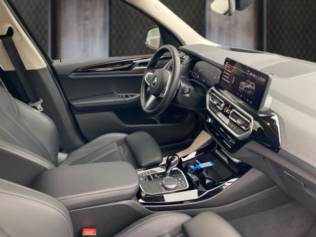 Bild 4: BMW X3 xDrive 20d 48V Au