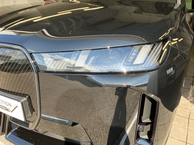 Bild 11: BMW PKW i-Serie iX xDrive45