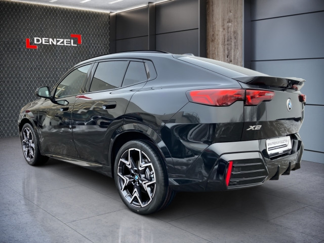 Bild 2: BMW X2 sDrive18d U10