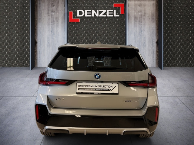 Bild 10: BMW X1 xDrive30e U11 XB2