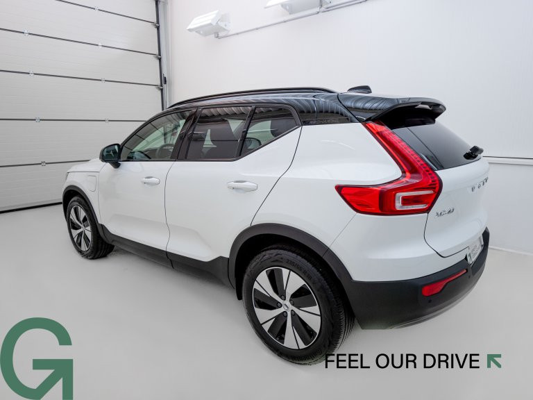 Bild 5: VOLVO PKW XC40 Recharge R-Desi