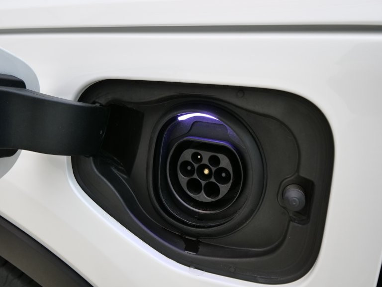 Bild 7: VOLVO PKW XC40 Recharge R-Desi