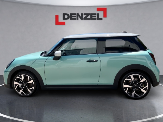 Bild 1: Mini Cooper C F66 B38