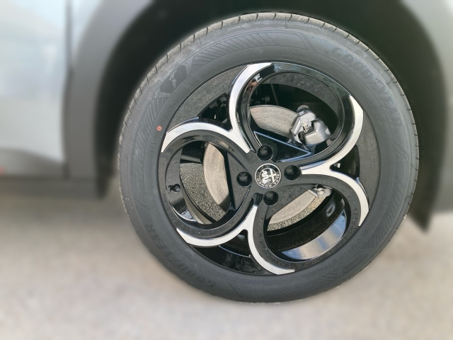 Bild 4: Alfa Junior Ibrida Speciale 1.2 136PS MHEV FWD