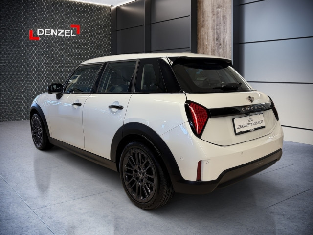 Bild 2: Mini Coop C 5-Türer F65 B38