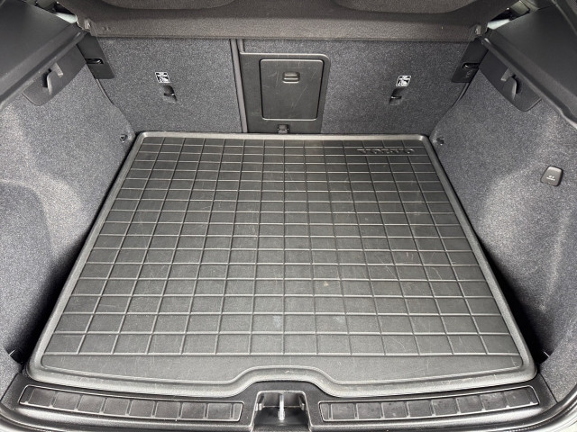 Bild 9: VOLVO PKW XC40 T5 Recharge PHEV