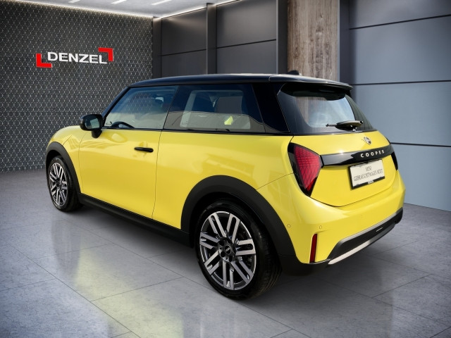 Bild 2: Mini Cooper C F66 B38