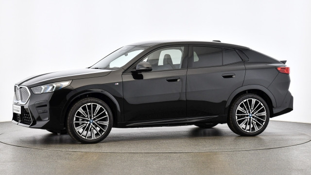 Bild 2: BMW iX2 eDrive20 U10 HB0
