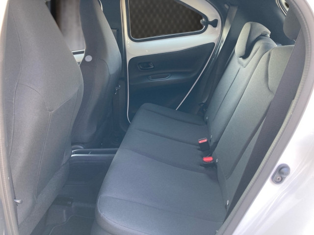 Bild 8: Toyota AYGO X 1,5 l Active CVT