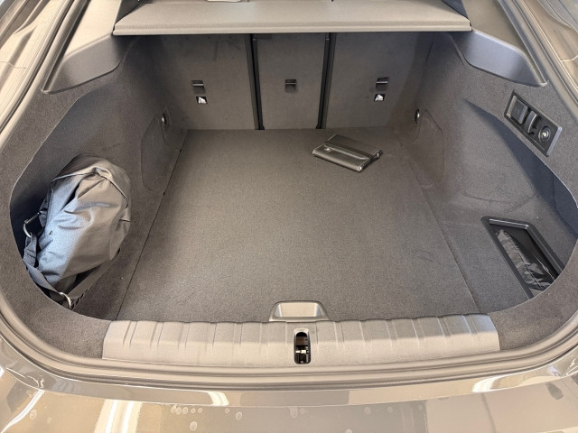 Bild 9: BMW i4 xDrive40 Gran Coupé G26 XE2