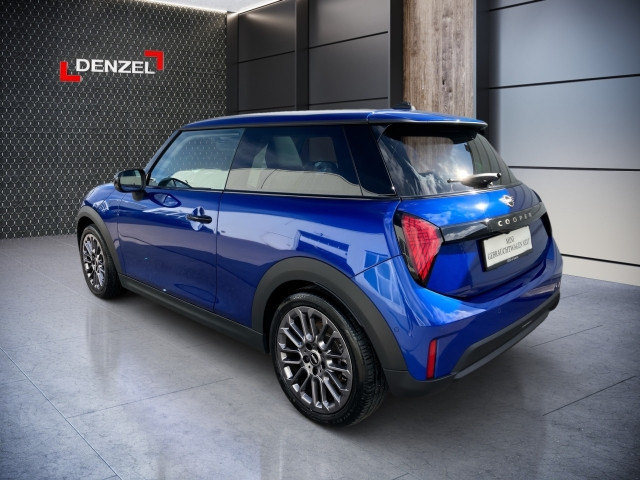 Bild 2: Mini Cooper C F66 B38