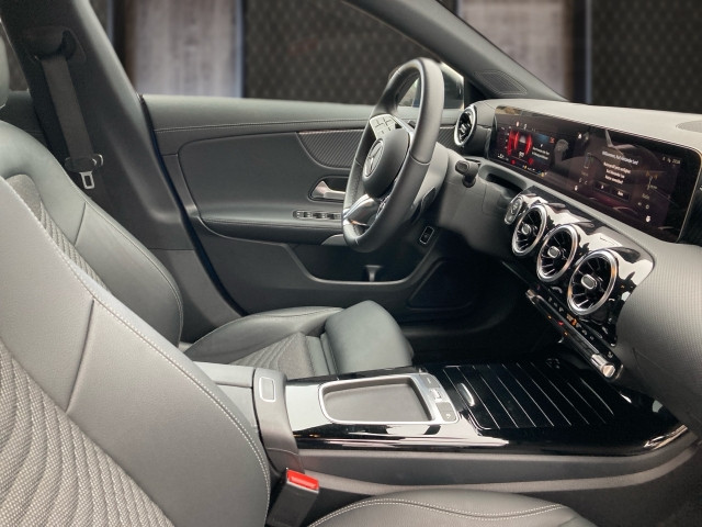 Bild 5: Mercedes CLA 180 MHEV Shootin