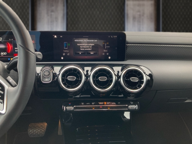 Bild 7: Mercedes CLA 180 MHEV Shootin