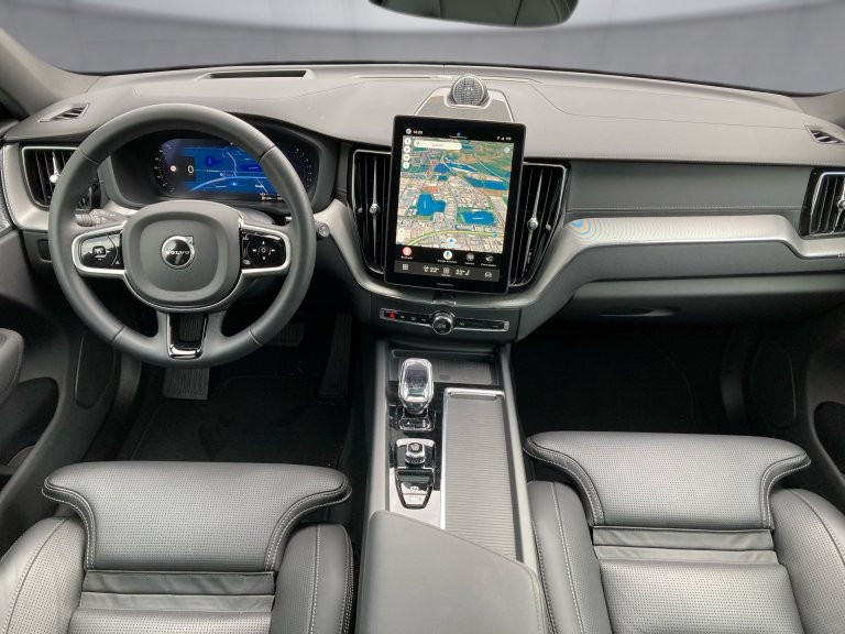 Bild 8: VOLVO PKW XC60 Black Edition Ultra, T6 AWD Plug-in Hybrid, Elektrisch/