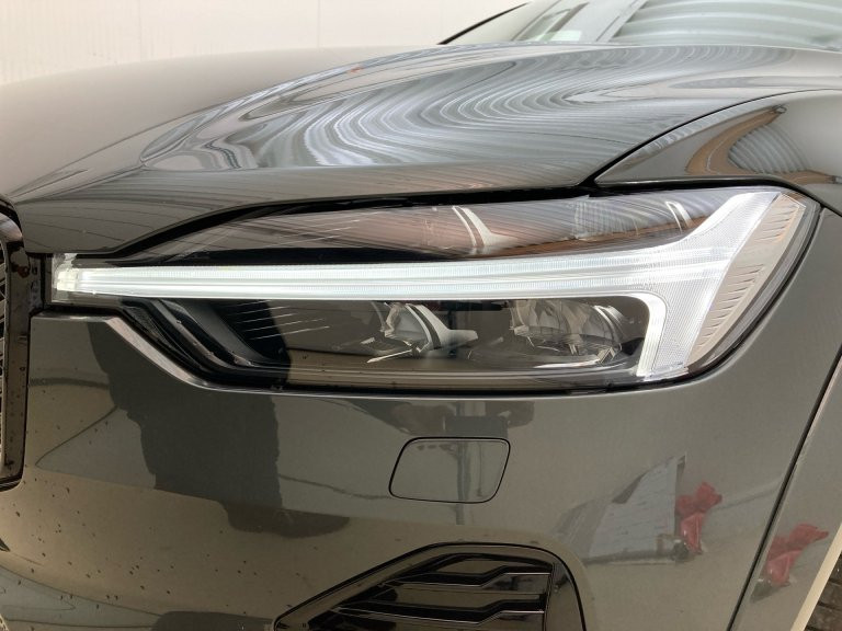 Bild 11: VOLVO PKW XC60 Ultra, T6 AWD Plug-in Hybrid, Elektrisch/Benzin, Dark