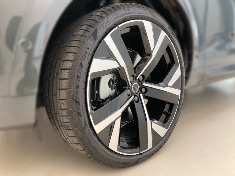 Bild 4: VOLVO PKW XC60 Ultra, T6 AWD Plug-in Hybrid, Elektrisch/Benzin, Dark