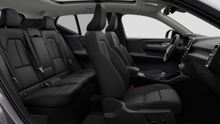 Bild 4: VOLVO PKW XC40 Ultra, B3 Mild Hybrid, Benzin, Dark