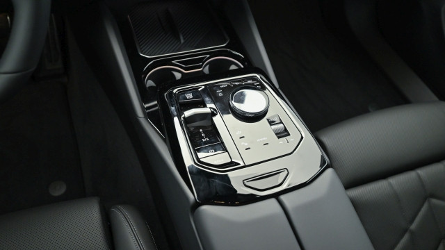 Bild 3: BMW 520d xDrive Touring G61 B47