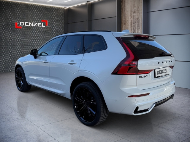 Bild 2: VOLVO PKW XC60 Black Edition Plus, T6 AWD Plug-in Hybrid, Elektrisch/B