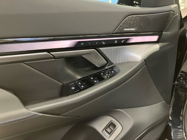 Bild 12: BMW i5 xDrive40 Touring