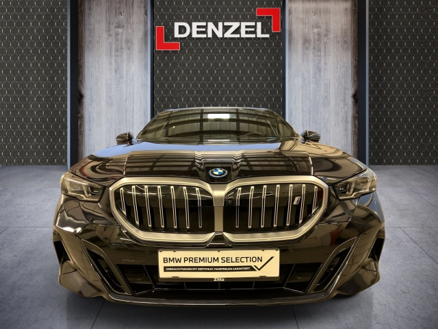 Bild 12: BMW i5 xDrive40 Touring