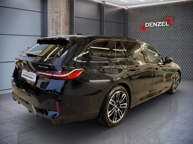 Bild 2: BMW i5 xDrive40 Touring